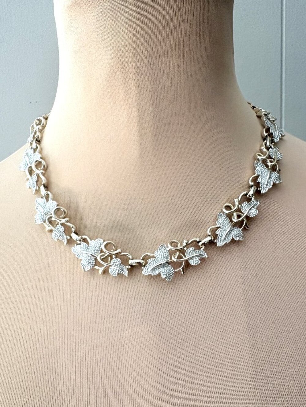 Sarah Coventry "Plain and Fancy" Silver and Gold Tone Leaf Necklace Vintage 1958